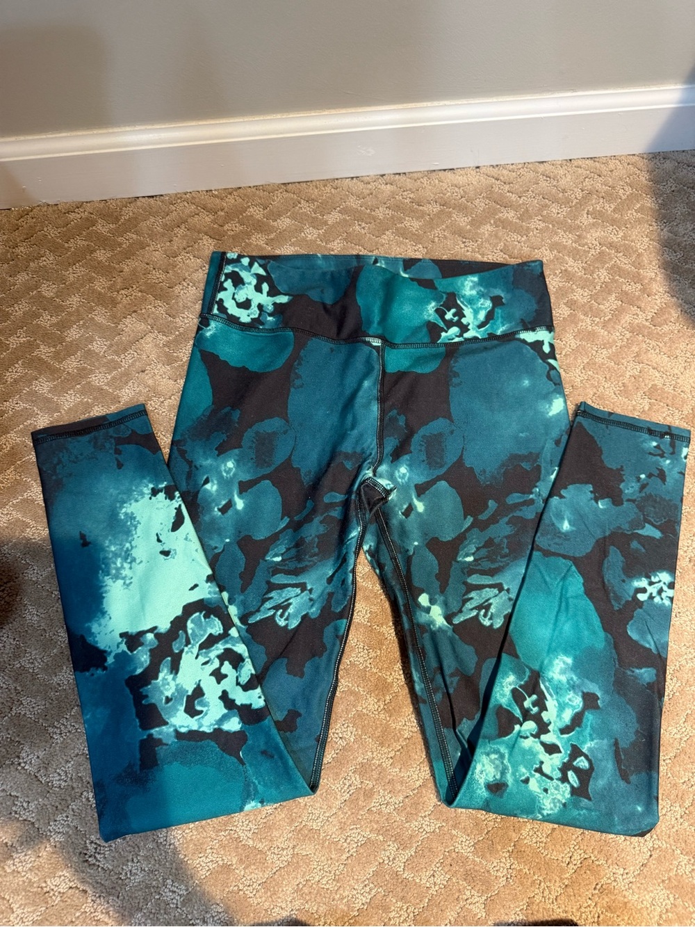 Fabletics Teal & Black Marble Print Kids Leggings